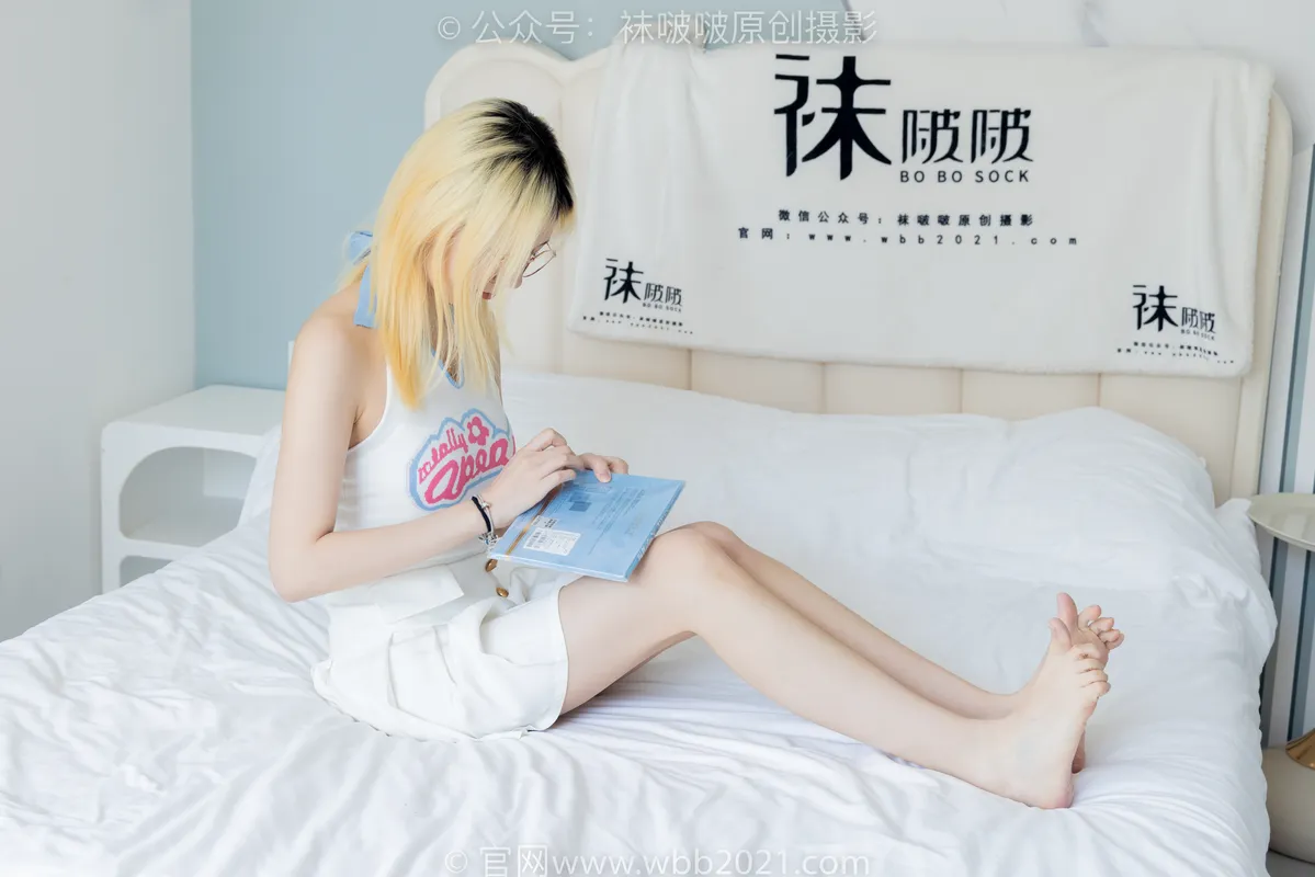 [BoBoSocks袜啵啵] NO.543 小甜豆-高跟鞋、油亮淡蓝丝（脚尖透明款）、腰丝（花絮版） - BoBoSocks袜啵啵